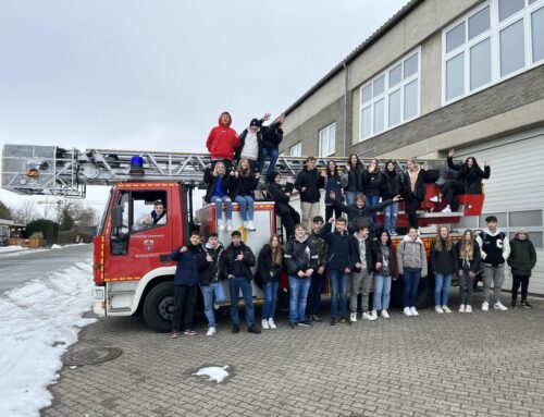 9D besucht Freiwillige Feuerwehr Warburg